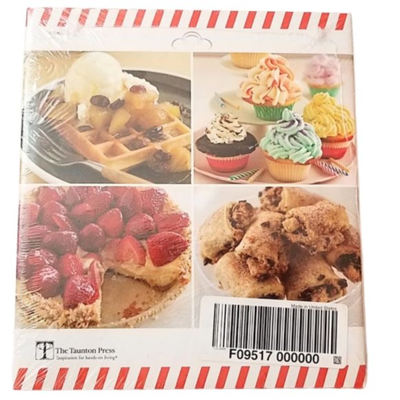 New Junior's Dessert Cookbook: 75 Recipes for Cheesecakes, Pies, Cookies, Cakes - Picture 2 of 2
